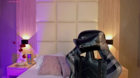 Bella cam online show from July 8, 7:27 pm