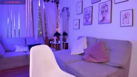 Onlyfans isa bella 23 online show from September 27, 9:55 pm