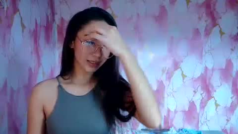 bella online show from June 11, 8:00 am