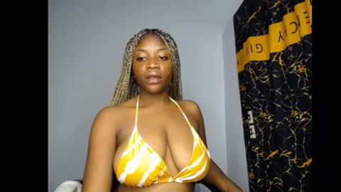 bella online show from July 12, 6:53 pm