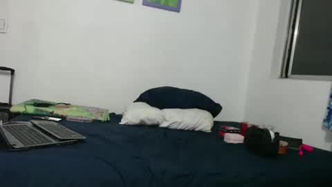 Snapshot of bellabbys8 chatting on October 6, 6:19 am bellabbys8 online show from October 6, 6:19 am