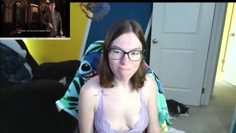 BellaBlake96 online show from May 2, 6:22 pm