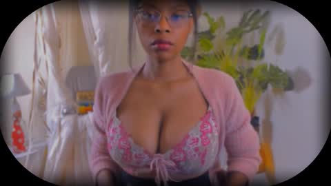 Bellah Blakes-Sarah Scrumptious Lee online show from September 27, 9:33 pm