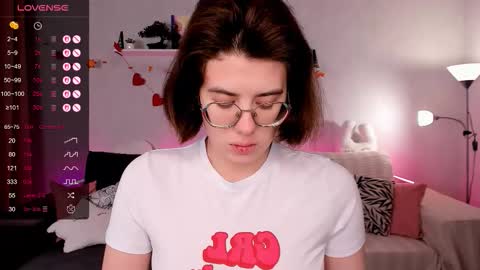 hello guys im Bella online show from November 25, 2:25 am