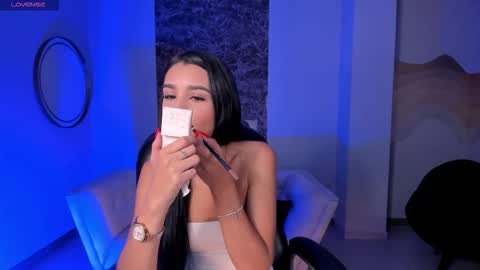 Snapshot of bellacarteer_ chatting on September 16, 11:40 am Bella C online show from September 16, 11:40 am