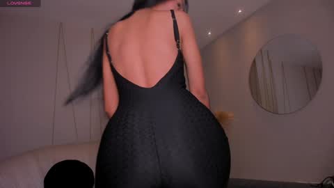Snapshot of bellacarteer_ chatting on February 3, 12:03 pm Bella C online show from February 3, 12:03 pm