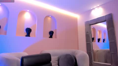 Snapshot of bellacarteer_ chatting on January 8, 12:26 pm Bella C online show from January 8, 12:26 pm