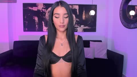 Snapshot of bellacarteer_ chatting on March 8, 1:23 pm Bella C online show from March 8, 1:23 pm