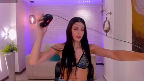 Bella online show from July 28, 3:59 am