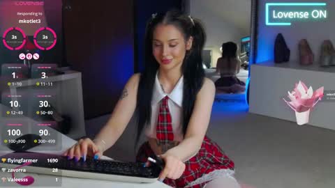 Bella online show from May 3, 10:07 am