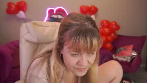 Bella online show from February 15, 1:43 pm