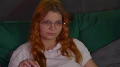 BellaMarebelle online show from September 25, 5:39 am