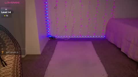 Bella Monroe online show from July 30, 4:02 am