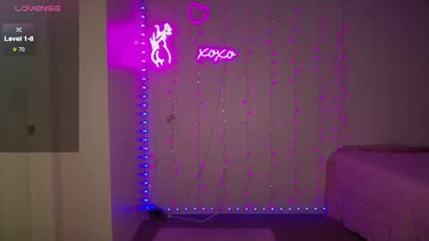 Bella Monroe online show from July 7, 4:37 am