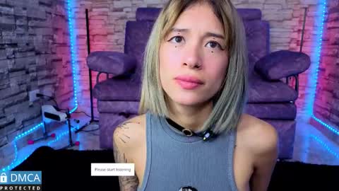   online show from February 10, 8:01 pm