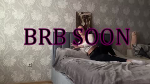 Snapshot of bellaparker_ chatting on February 7, 9:16 am bellaparker_ online show from February 7, 9:16 am
