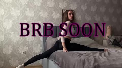 Snapshot of bellaparker_ chatting on February 24, 11:08 am bellaparker_ online show from February 24, 11:08 am