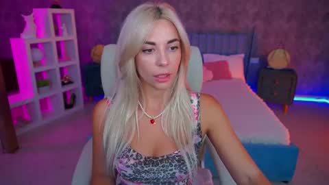 Bella online show from July 12, 1:23 pm