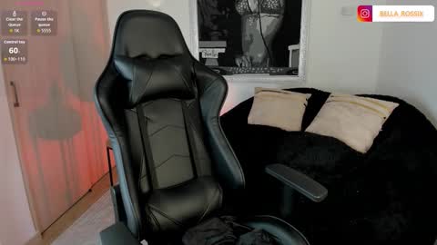 CALL ME BELLA online show from January 9, 3:11 am