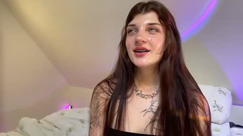 Bella online show from June 29, 10:15 am