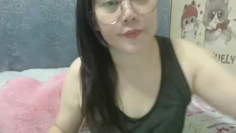 Snapshot of bellbabe chatting on January 22, 12:27 pm Bella online show from January 22, 12:27 pm