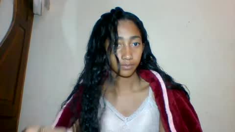 belle_annah online show from July 6, 4:40 am