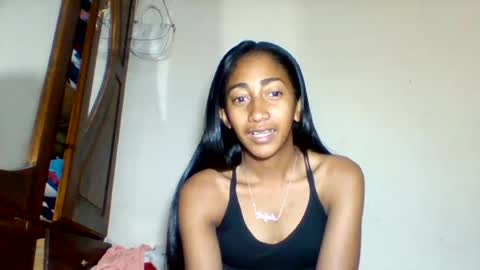 belle_annah online show from July 26, 2:52 am