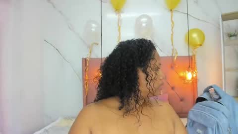 belle online show from April 28, 12:09 pm