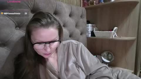 Amelia online show from March 6, 7:20 pm