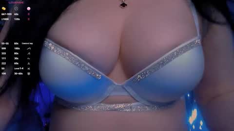 Hello I am kind friendly and cute girl online show from November 25, 11:16 pm