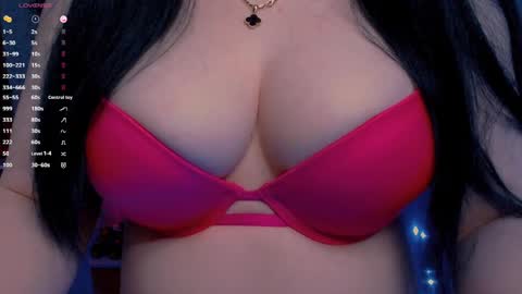 Hello I am kind friendly and cute girl online show from May 5, 9:18 pm