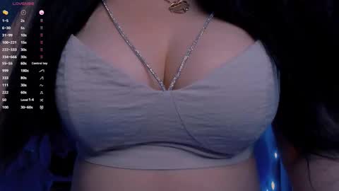 Snapshot of bellelovexx chatting on September 10, 10:32 pm Hello I am kind friendly and cute girl online show from September 10, 10:32 pm