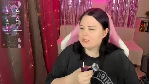 LinaBoo online show from May 2, 11:57 am