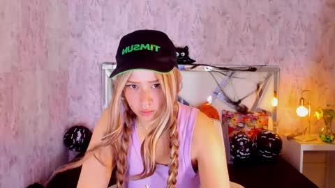 benny_wilson online show from October 7, 3:55 am