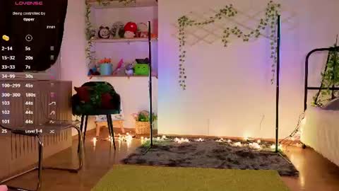 Hi Im NikaComing back online on Monday 3 online show from June 14, 2:17 pm