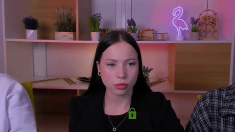 berry vibe online show from November 4, 12:54 pm