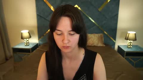 Violette online show from July 12, 8:20 pm