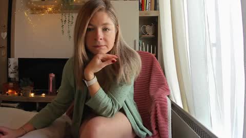 Vicky   online show from January 7, 8:07 am