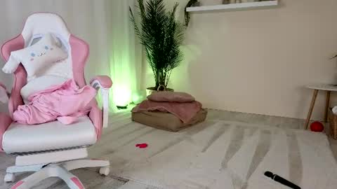 Betty online show from June 13, 4:43 am