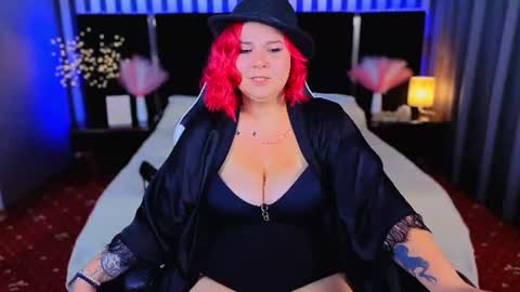 betttydark online show from June 26, 2:46 am