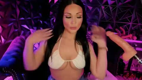 NatashaxoBangs online show from November 18, 3:07 am