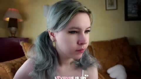 Eliz online show from June 27, 2:01 am