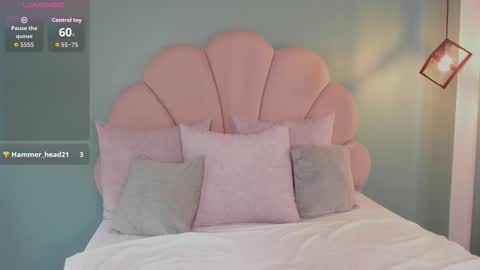 Bhri  online show from October 25, 8:15 pm