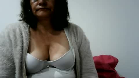biancasteel online show from June 17, 1:40 am