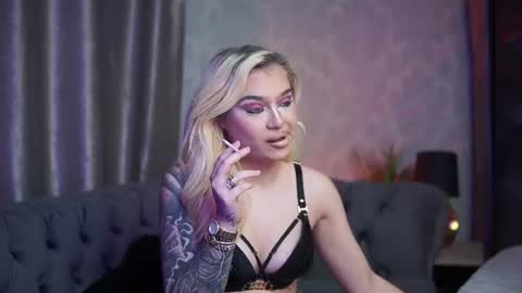  Bianka  online show from July 15, 9:52 pm