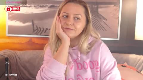 BigBoobsArri online show from January 8, 8:18 pm