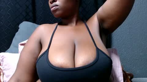 bigboobsbitchx online show from June 17, 5:58 pm