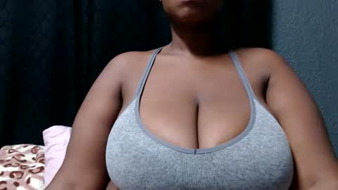bigboobsbitchx online show from June 6, 5:52 pm