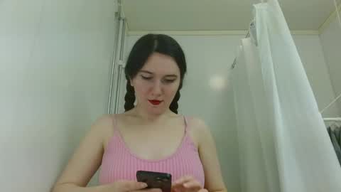 Isabella online show from March 28, 3:28 am