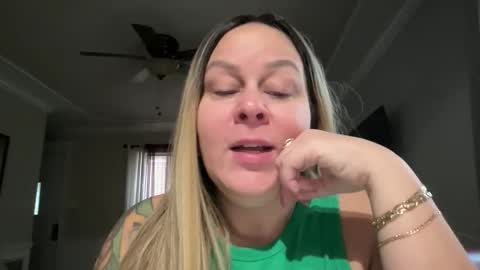 BIG BREAST SABRINA online show from February 27, 3:01 pm